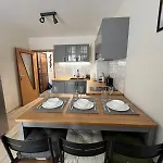 Sun Crib Apartment Warna